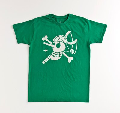 ウソップ海賊団の海賊旗をイメージした「ウソップ」Tシャツ。(C)尾田栄一郎/集英社・フジテレビ・東映アニメーション