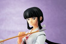 「DP るーみっくわーるど 海洋堂ボトルオンフィギュアコレクションby BOME Vol.2 犬夜叉」の「桔梗」。(C)高橋留美子／小学館・読売テレビ・サンライズ 2009