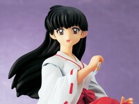 「DP るーみっくわーるど 海洋堂ボトルオンフィギュアコレクションby BOME Vol.2 犬夜叉」の「かごめ」。(C)高橋留美子／小学館・読売テレビ・サンライズ 2009