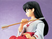 「DP るーみっくわーるど 海洋堂ボトルオンフィギュアコレクションby BOME Vol.2 犬夜叉」の「かごめ」。(C)高橋留美子／小学館・読売テレビ・サンライズ 2009