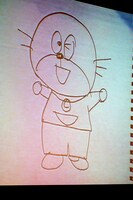 江口が描いた「ドラえもん」。きちんとヒゲはあるものの……。