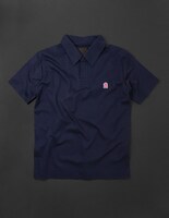 LUCKY LAND COMMUNICATIONS POLO［Navy］。(C)LUCKY LAND COMMUNICATIONS / SHUEISHA