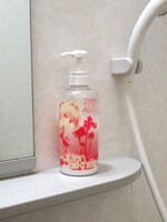 「金色の闇シャンプーボトル」 (C)矢吹健太朗・長谷見沙貴／集英社・とらぶる製作委員会