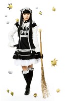 結城蛍役を演じる岡本あずさ。ゴスロリ衣装の着こなしもバッチリだ。（C）石川雅之・講談社／ドラマ「もやしもん」製作委員会