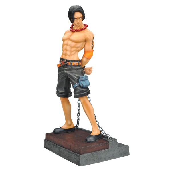 A賞「火拳のエースフィギュア」を前から。(C)尾田栄一郎／集英社・フジテレビ・東映アニメーション