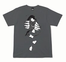 「神の左手 悪魔の右手」Tシャツ(C)楳図かずお／小学館