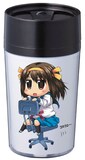 谷川流原作・いとうのいぢキャラクター原案によるぷよ「涼宮ハルヒちゃんの憂鬱」の痛ンブラー。※賞品は製作途中のため画像とは異なる場合があります