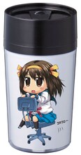 谷川流原作・いとうのいぢキャラクター原案によるぷよ「涼宮ハルヒちゃんの憂鬱」の痛ンブラー。※賞品は製作途中のため画像とは異なる場合があります