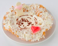 ロシアの「“こ・・・これ僕のなんだ たまに落ちちゃって・・・”」は、アイスクリームシティのマジックアイスで販売。ハート型の心臓が落っこちてしまったロシアをアイスで表現。皿型に焼いたワッフルコーンの中に、ベリーを巻き込んだヨーグルトアイス、その上にココアパウダーでロシアの顔を表している。まわりには雪を思わせるホワイトチョコがちりばめられている。牛皮のマフラーを巻いたロシアのシルエットチョコ付きハートは赤いグミと、抜け殻のチョコだ。