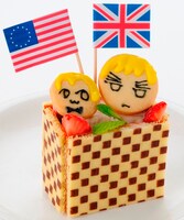 イギリス、アメリカの「アメリカの倉庫掃除」は、アイスクリームシティのソフトクリームBARで販売。2国の顔はクッキーで、スポンジケーキの箱の中にはソフトクリームが入っている。アメリカの旗は独立当時の13星だ。