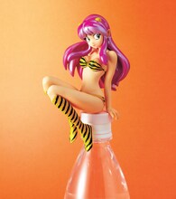 ラムフィギュア「PINK」。(C)高橋留美子／小学館