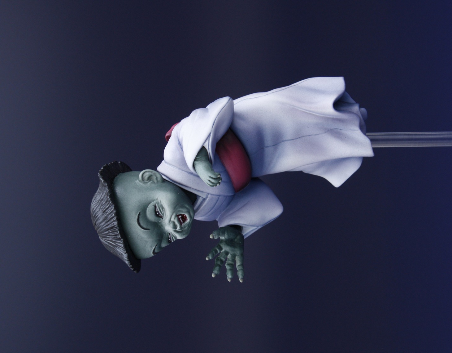 タマミ、横から。（C）楳図かずお／小学館