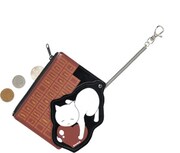 3号連続で「DGS響」のアイテムを誌上通販。今号では写真の「コインケース＆定期券ホルダー」が購入できる。