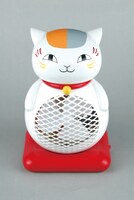 応募者全員サービスのニャンコ先生扇風機。今年の夏を快適に過ごすためのマストアイテムとなるはずだ。