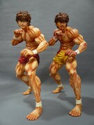 「RDF/範馬刃牙 強きを求めし者」通常版と流血版。(C)板垣恵介/FWD