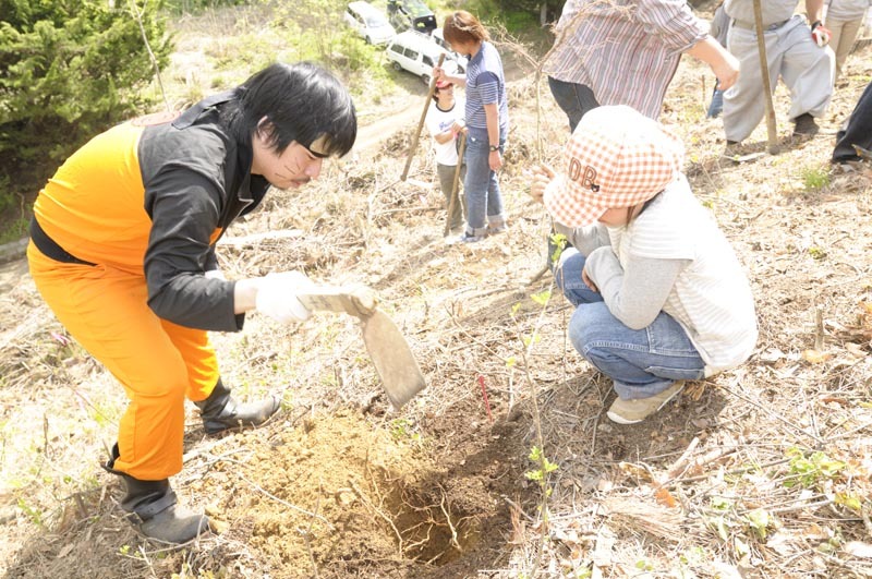 植林開始イベントの様子。　撮影／武田 諭