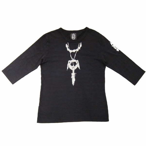 Tシャツ「エース」の7分丈をフロントから見た写真。(C)尾田栄一郎／集英社・フジテレビ・東映アニメーション