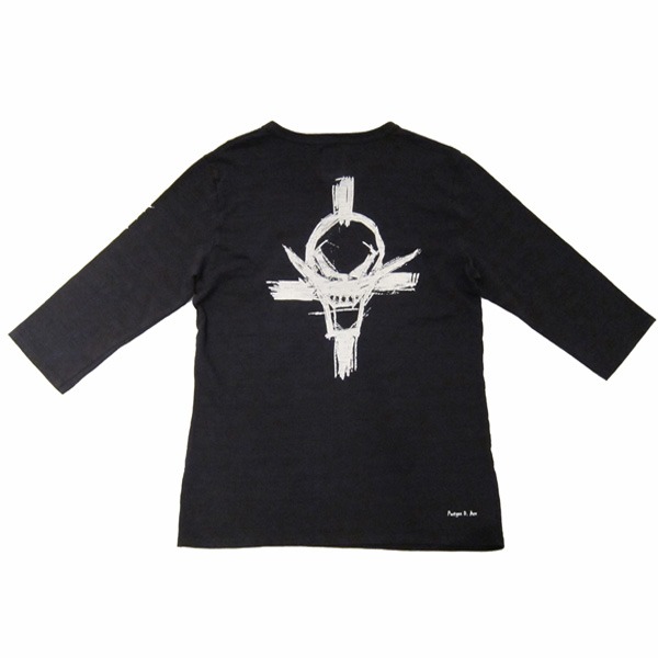 Tシャツ「エース」の7分丈をバックから見た写真。(C)尾田栄一郎／集英社・フジテレビ・東映アニメーション