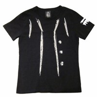 Tシャツ「ルフィ」のフロントは「ルフィ」の定番ファッションであるベストをイラスト化したデザイン。(C)尾田栄一郎／集英社・フジテレビ・東映アニメーション