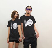 「ウォーズマン」Tシャツ黒。(C)ゆでたまご／集英社・東映アニメーション