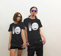 「ウォーズマン」Tシャツ黒。(C)ゆでたまご／集英社・東映アニメーション