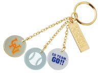 抽選でプレゼントされるキーホルダー。