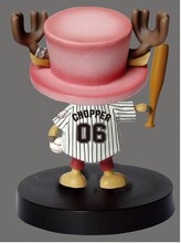 千葉ロッテマリーンズ仕様の「トニートニー・チョッパー」フィギュア背面。(C)尾田栄一郎/集英社・フジテレビ・東映アニメーション　発売元：（株）プレックス　販売代理店：（株）ダイブ