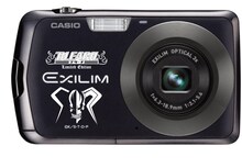 「BLEACH×EXILIM」本体。（C）久保帯人／集英社・テレビ東京・dentsu・ぴえろ