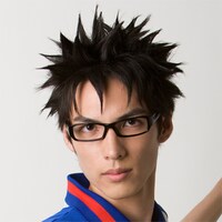 乾貞治役の輝馬。（Ｃ）許斐 剛／集英社・ＮＡＳ・テニスの王子様プロジェクト　（Ｃ）許斐 剛／集英社・テニミュ製作委員会