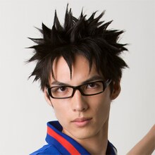 乾貞治役の輝馬。（Ｃ）許斐 剛／集英社・ＮＡＳ・テニスの王子様プロジェクト　（Ｃ）許斐 剛／集英社・テニミュ製作委員会