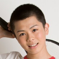 カツオ役の大野瑞生。（Ｃ）許斐 剛／集英社・ＮＡＳ・テニスの王子様プロジェクト　（Ｃ）許斐 剛／集英社・テニミュ製作委員会