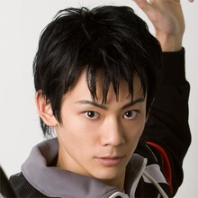 森辰徳役の近江陽一郎。（Ｃ）許斐 剛／集英社・ＮＡＳ・テニスの王子様プロジェクト　（Ｃ）許斐 剛／集英社・テニミュ製作委員会