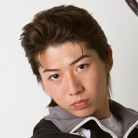 桜井雅也役の髙橋郁哉。（Ｃ）許斐 剛／集英社・ＮＡＳ・テニスの王子様プロジェクト　（Ｃ）許斐 剛／集英社・テニミュ製作委員会