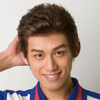 河村隆役の鶴見知大。（Ｃ）許斐 剛／集英社・ＮＡＳ・テニスの王子様プロジェクト　（Ｃ）許斐 剛／集英社・テニミュ製作委員会