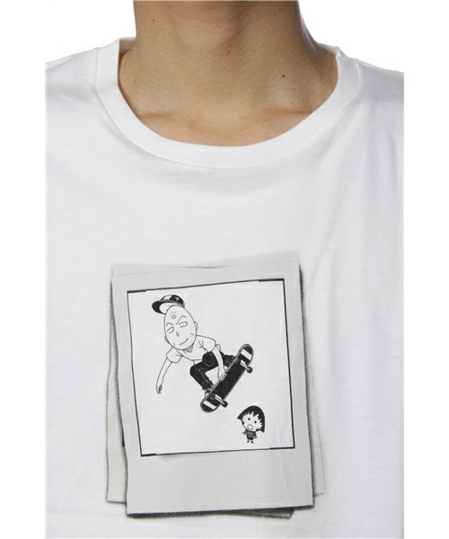 アニメ「ちびまる子ちゃん」とMANGART BEAMS TとのコラボTシャツ。スケートに乗る友蔵がシャレオツだ。(C)さくらプロダクション／日本アニメーション