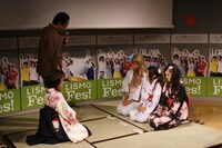 対戦は冨澤氏と女子高生の1:3で行われた。