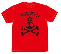 情熱のレッドが映える、ETUサポーターTシャツ。（Ｃ）ツジトモ・綱本将也・講談社／NHK・総合ビジョン