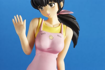 音無響子フィギュアB。やさしく手を振る管理人さん。(C)高橋留美子/小学館