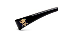 「サンジ」モデルのテンプルエンドに入るマーク。(C)尾田栄一郎／集英社・フジテレビ・東映アニメーション