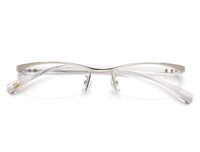 「ゾロ」モデルの限定カラー・シルバー。(C)尾田栄一郎／集英社・フジテレビ・東映アニメーション