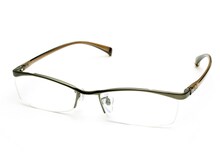 「ゾロ」モデルのマットカーキ。(C)尾田栄一郎／集英社・フジテレビ・東映アニメーション