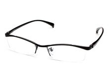 「ゾロ」モデルのマットブラック。(C)尾田栄一郎／集英社・フジテレビ・東映アニメーション