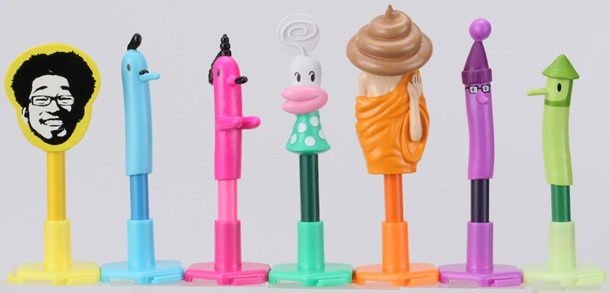 「おやすみプンプン」7巻初回限定版の特典「特製オールスター・プンプン　フィギュア付き色鉛筆7体セット」。主役級からマニアックなキャラまで勢ぞろい。
