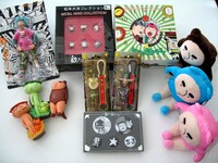 展示されるグッズ例。