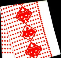 「うさぎドロップ」特製手ぬぐいは宇仁田描き下ろしデザイン。