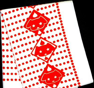 「うさぎドロップ」特製手ぬぐいは宇仁田描き下ろしデザイン。