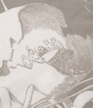 カットソーのアイボリーホワイト。（C）三浦建太郎 / 白泉社