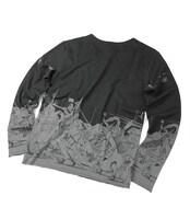 カットソーのチャコール背面。（C）三浦建太郎 / 白泉社