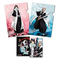 F賞「クリアファイルセット」のうち「隊長セット」。(C)久保帯人／集英社・テレビ東京・dentsu・ぴえろ(C)劇場版BLEACH製作委員会 2010