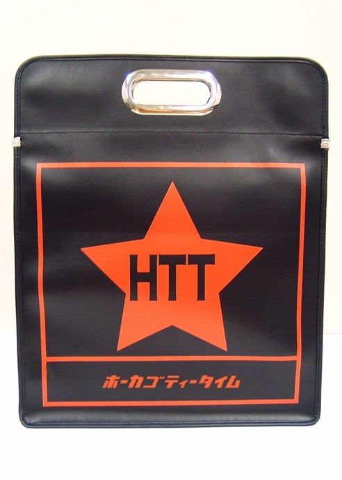 「あんなメロディ こんなリリック 探していきたいんだ もっともっと」と口ずさみながら、新たな音楽との出会いを楽しんでみては。(c)かきふらい・芳文社/桜高軽音部 / (c)ディスクユニオン